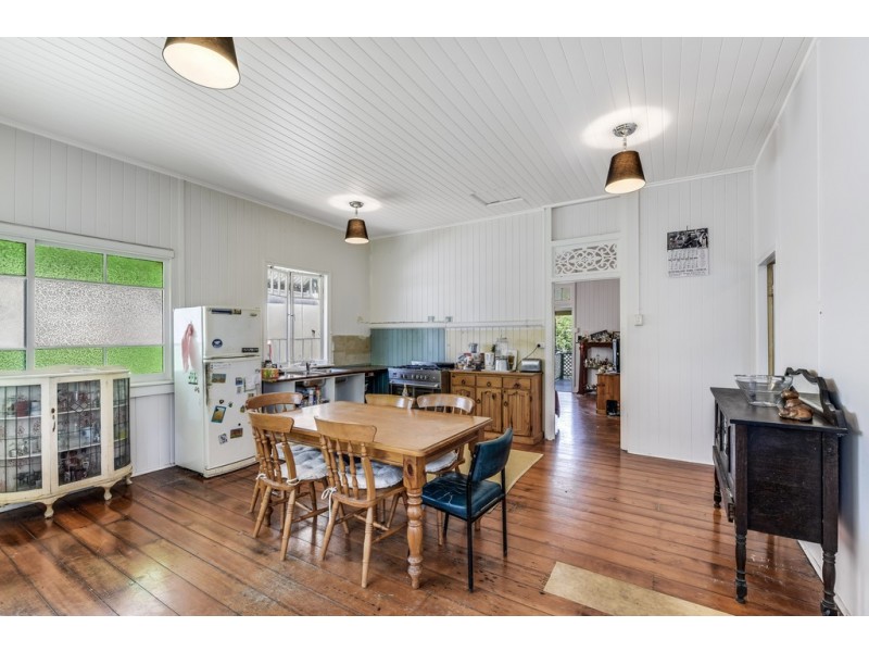 10 Jimbour Street, Wooloowin QLD 4030