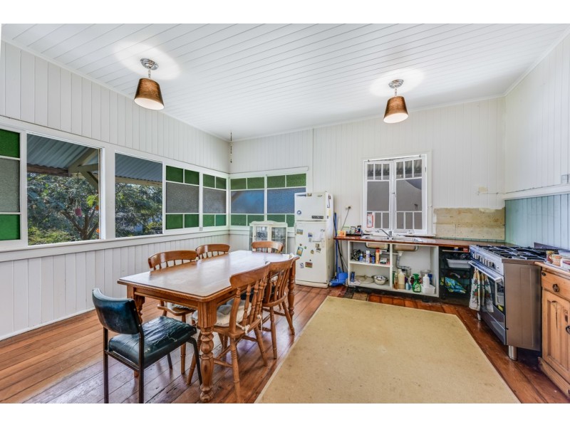10 Jimbour Street, Wooloowin QLD 4030