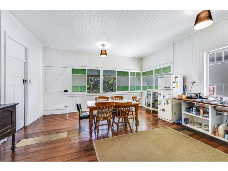 10 Jimbour Street, Wooloowin QLD 4030