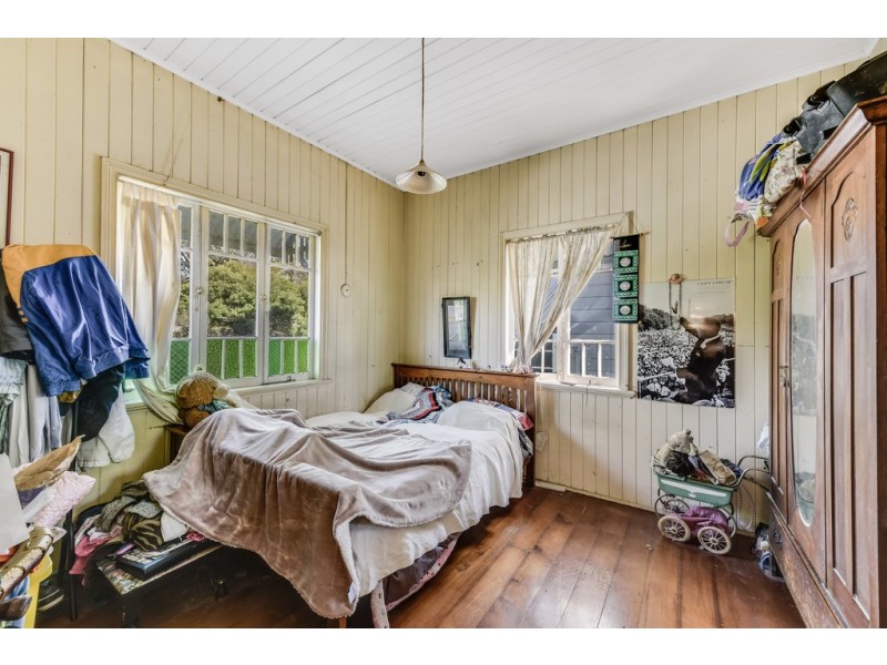 10 Jimbour Street, Wooloowin QLD 4030