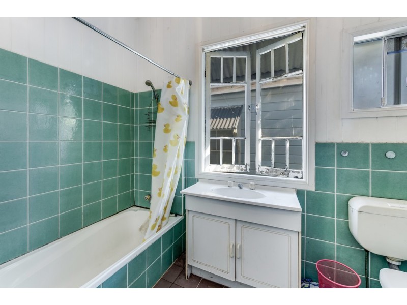10 Jimbour Street, Wooloowin QLD 4030