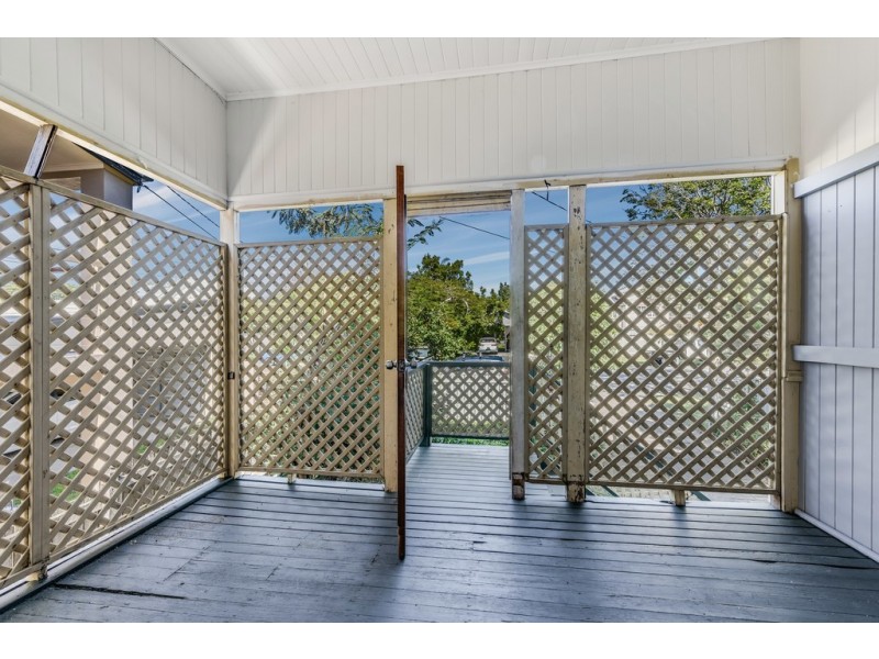 10 Jimbour Street, Wooloowin QLD 4030