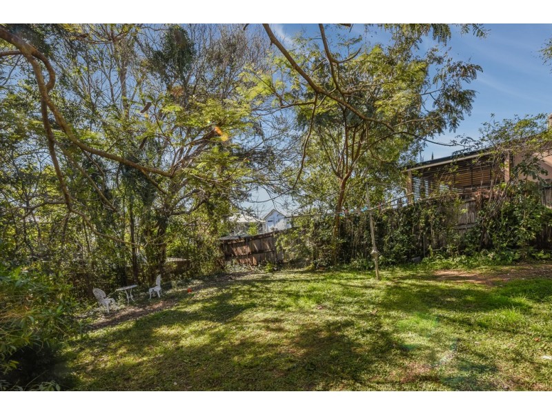 10 Jimbour Street, Wooloowin QLD 4030