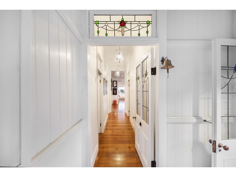 135 Crosby Road, Hamilton QLD 4007