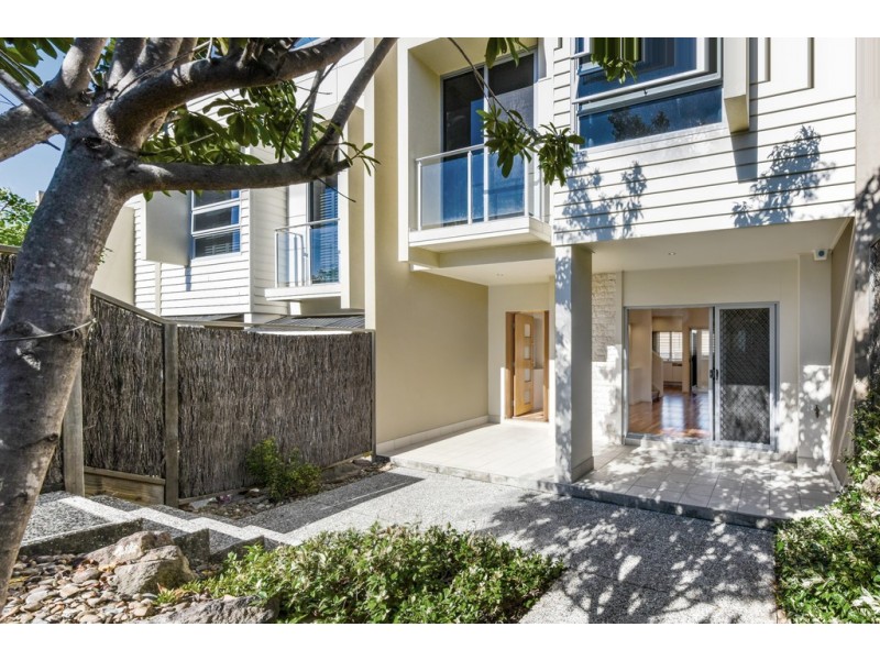 4/12 Riverview Terrace, Hamilton QLD 4007