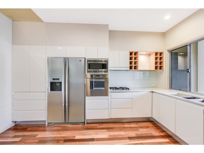 4/12 Riverview Terrace, Hamilton QLD 4007