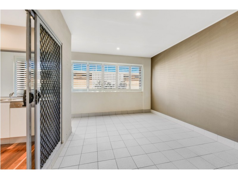4/12 Riverview Terrace, Hamilton QLD 4007