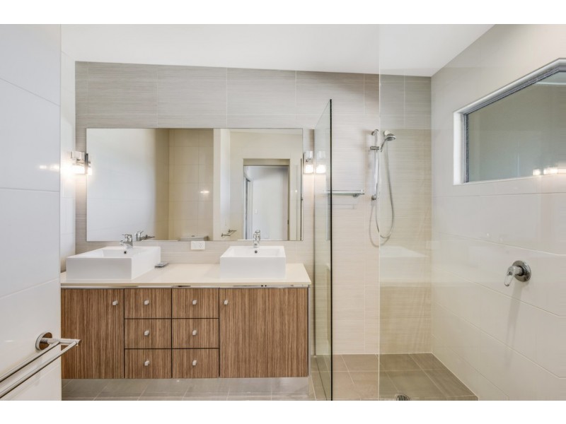 4/12 Riverview Terrace, Hamilton QLD 4007