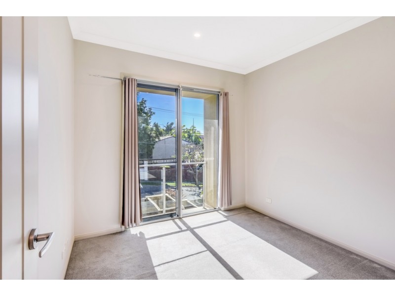 4/12 Riverview Terrace, Hamilton QLD 4007