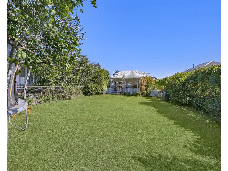 13 Doncaster Street, Hendra QLD 4011