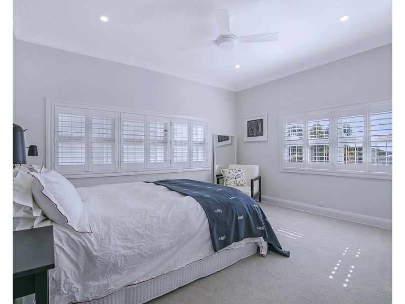 13 Doncaster Street, Hendra QLD 4011