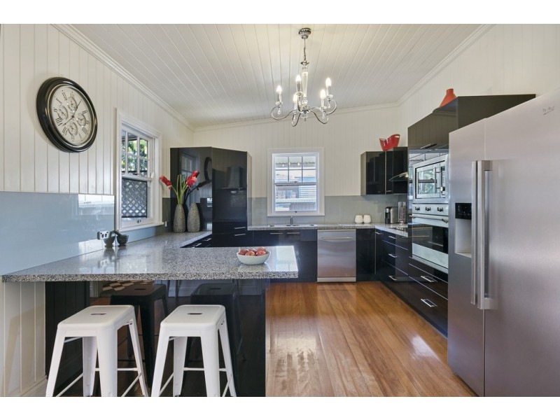 39 Stoneleigh Street, Albion QLD 4010