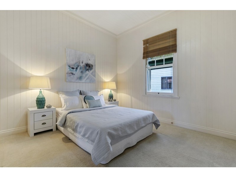 39 Stoneleigh Street, Albion QLD 4010