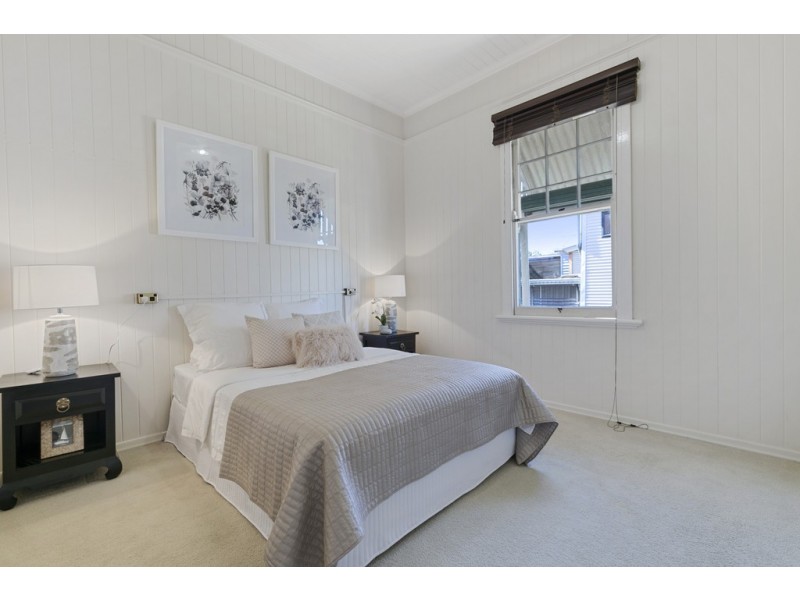 39 Stoneleigh Street, Albion QLD 4010