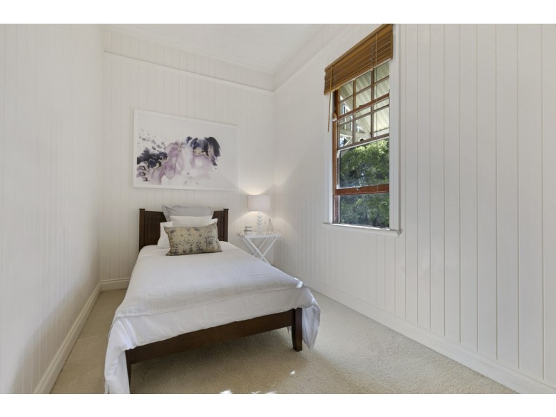 39 Stoneleigh Street, Albion QLD 4010