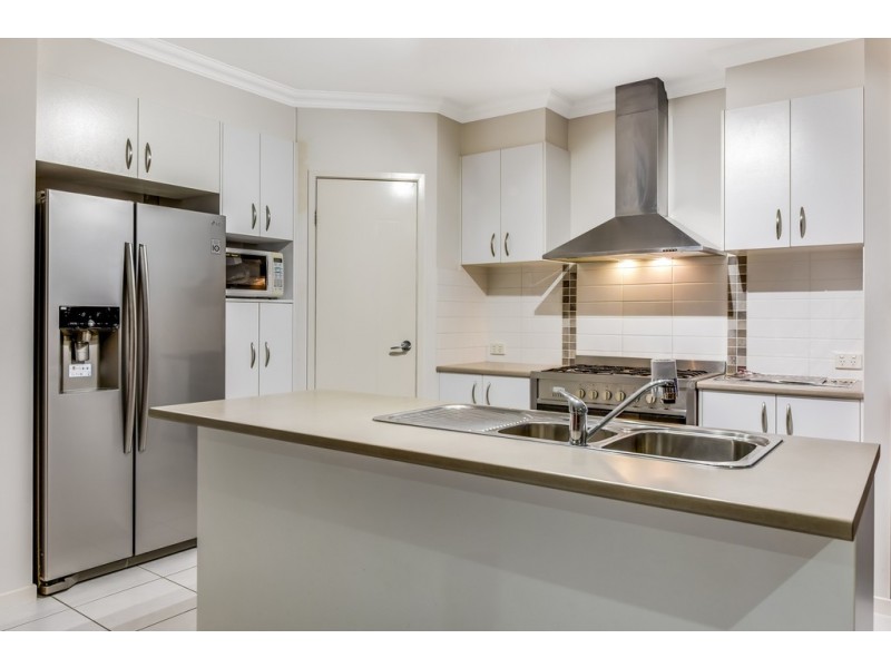 35 Castlewellan Circuit, Warner QLD 4500