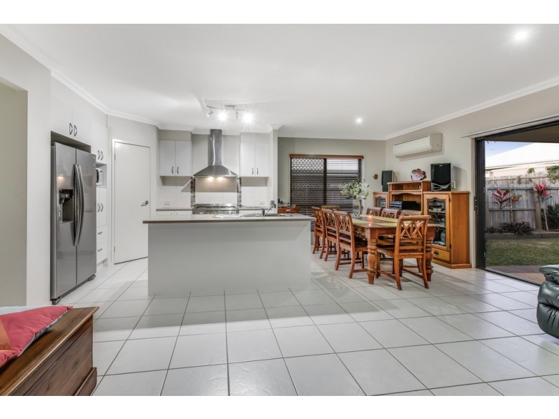 35 Castlewellan Circuit, Warner QLD 4500