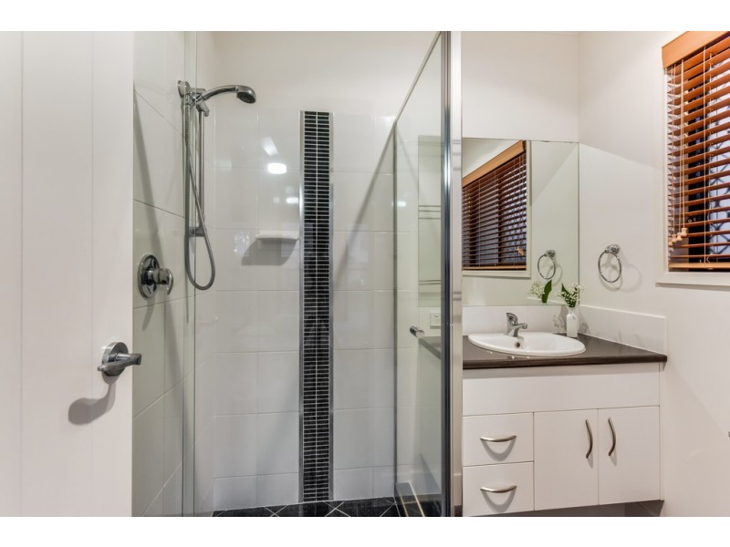 35 Castlewellan Circuit, Warner QLD 4500