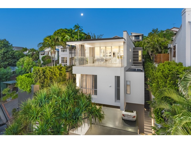 3 Mikado Street, Hamilton QLD 4007