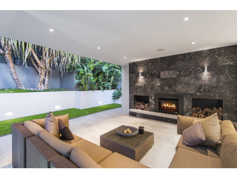 3 Mikado Street, Hamilton QLD 4007