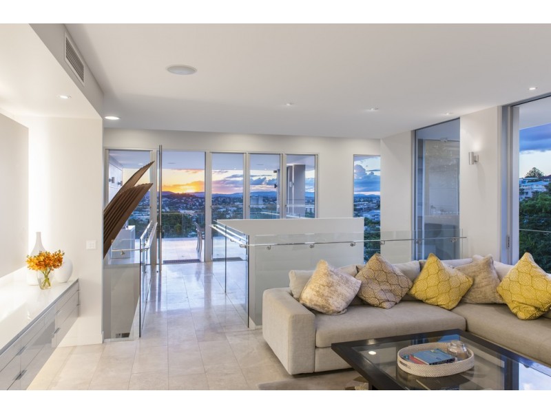 3 Mikado Street, Hamilton QLD 4007