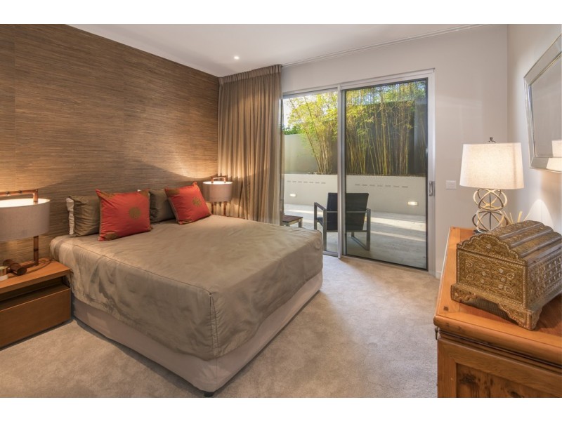 3 Mikado Street, Hamilton QLD 4007