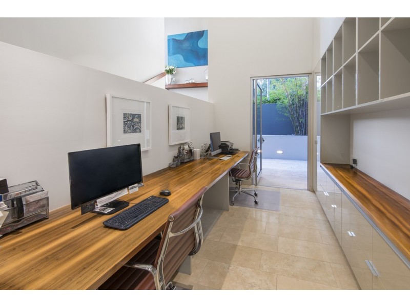 3 Mikado Street, Hamilton QLD 4007