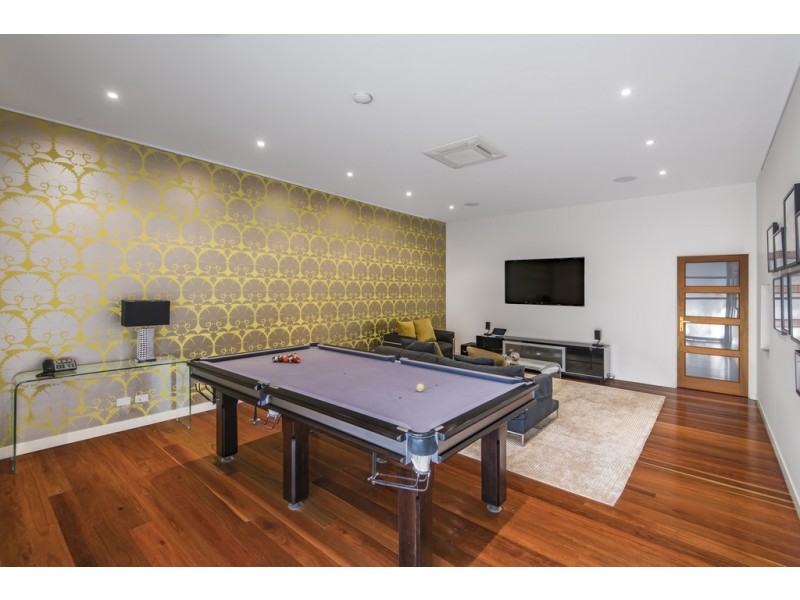 3 Mikado Street, Hamilton QLD 4007