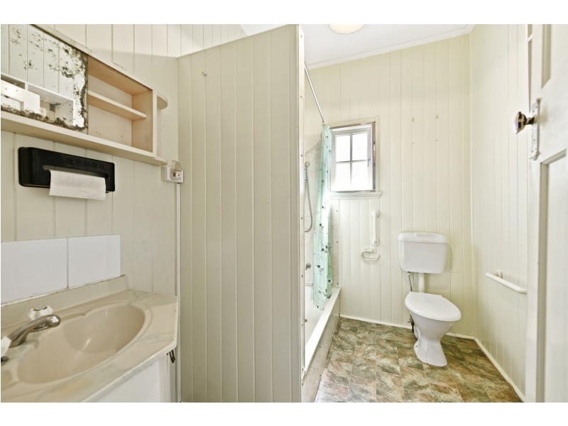 69 Pring Street, Hendra QLD 4011