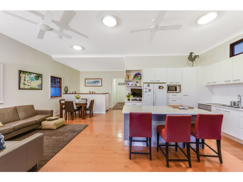 18 Noel Street, Hendra QLD 4011