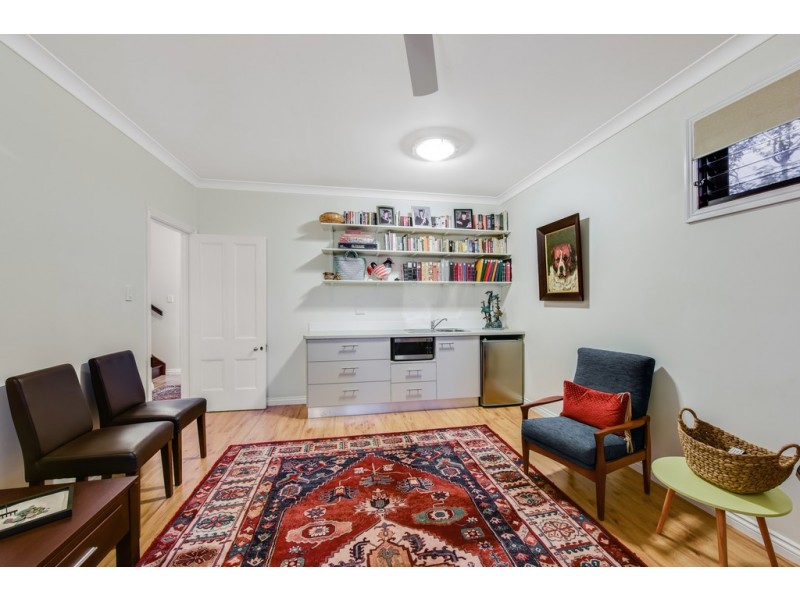 18 Noel Street, Hendra QLD 4011