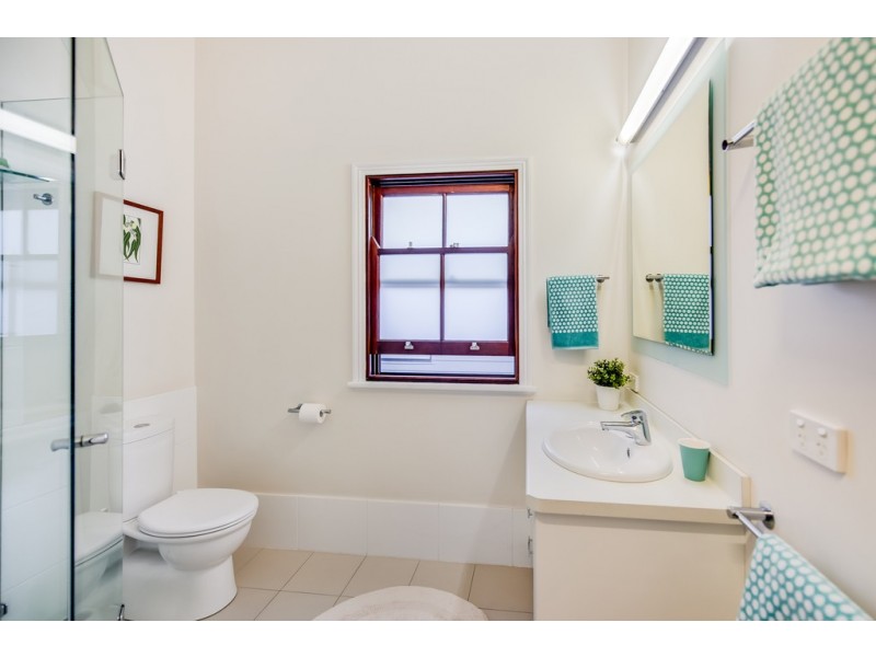 18 Noel Street, Hendra QLD 4011