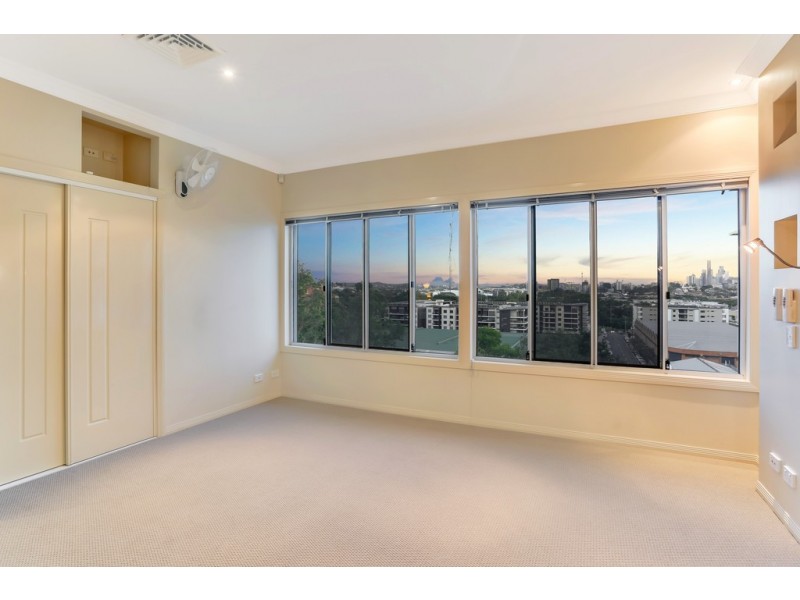 33 Highlands Street, Albion QLD 4010