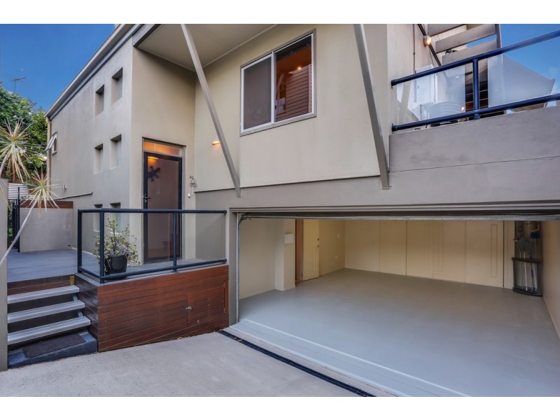 33 Highlands Street, Albion QLD 4010