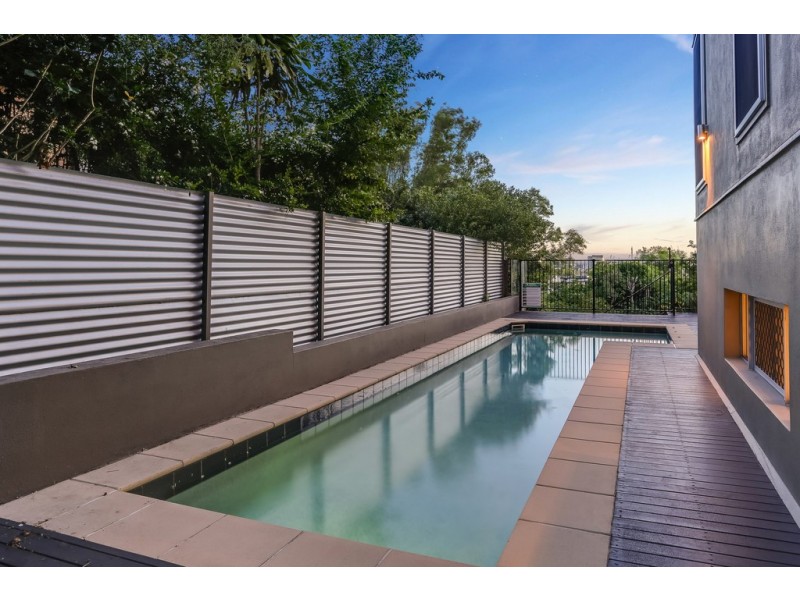 33 Highlands Street, Albion QLD 4010