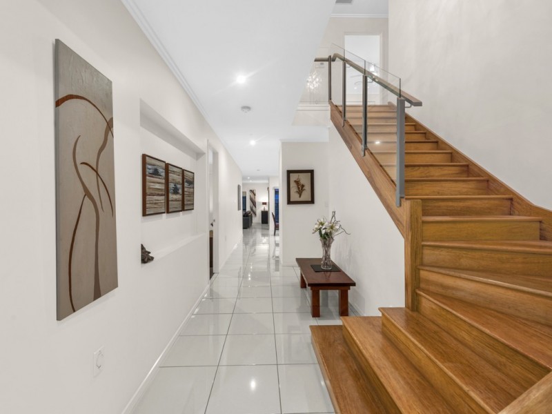 6 Harding Street, Hendra QLD 4011