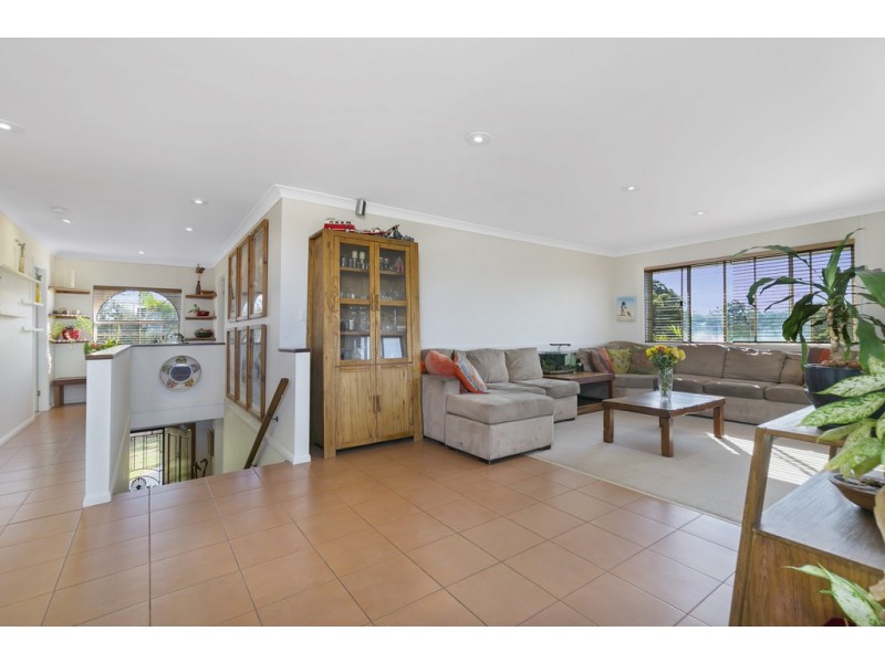 5 Excelcia Court, Eatons Hill QLD 4037