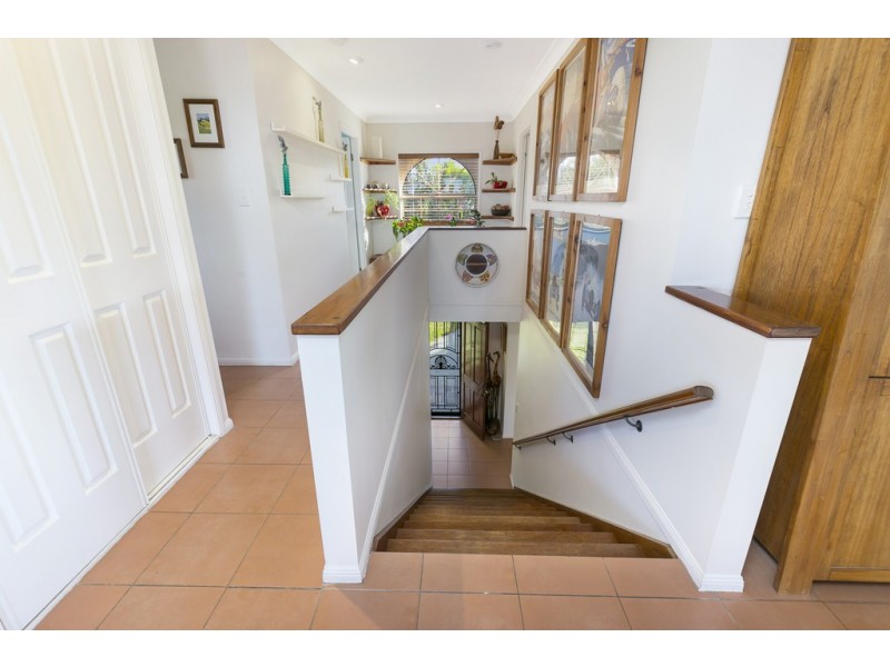 5 Excelcia Court, Eatons Hill QLD 4037