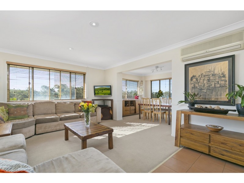 5 Excelcia Court, Eatons Hill QLD 4037