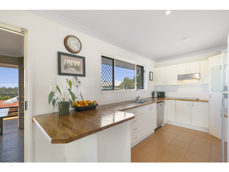 5 Excelcia Court, Eatons Hill QLD 4037