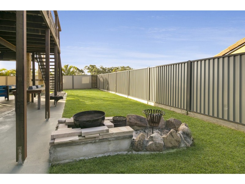 5 Excelcia Court, Eatons Hill QLD 4037