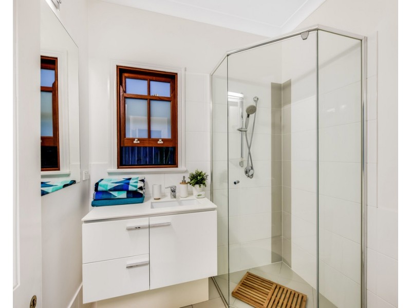 18 Noel Street, Hendra QLD 4011