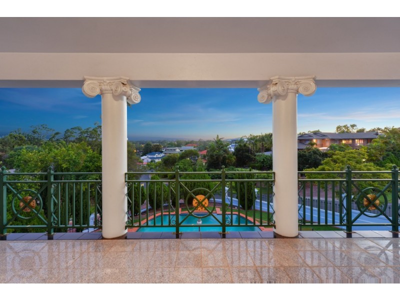2 Lunar Place, Bridgeman Downs QLD 4035