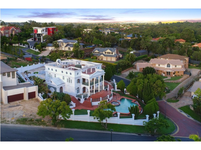 2 Lunar Place, Bridgeman Downs QLD 4035
