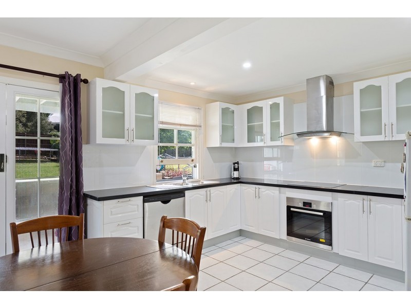 64 Sixth Avenue, Kedron QLD 4031