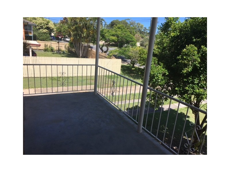 8 Williams Street, Redcliffe QLD 4020