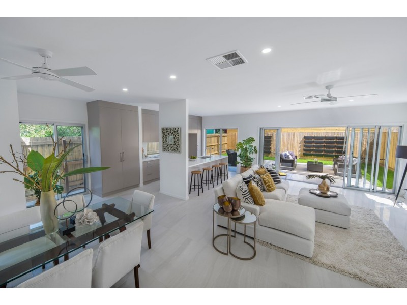 11 Gordon Street, Hendra QLD 4011