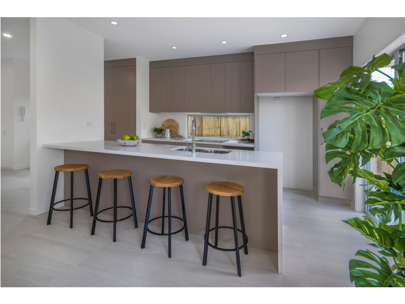 11 Gordon Street, Hendra QLD 4011