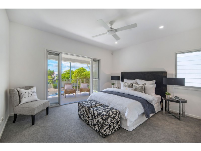 11 Gordon Street, Hendra QLD 4011