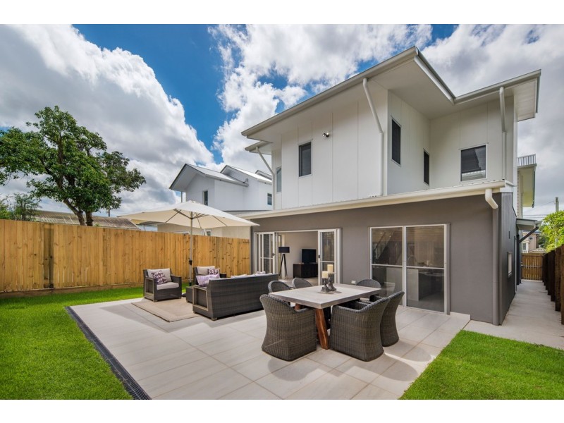 11 Gordon Street, Hendra QLD 4011